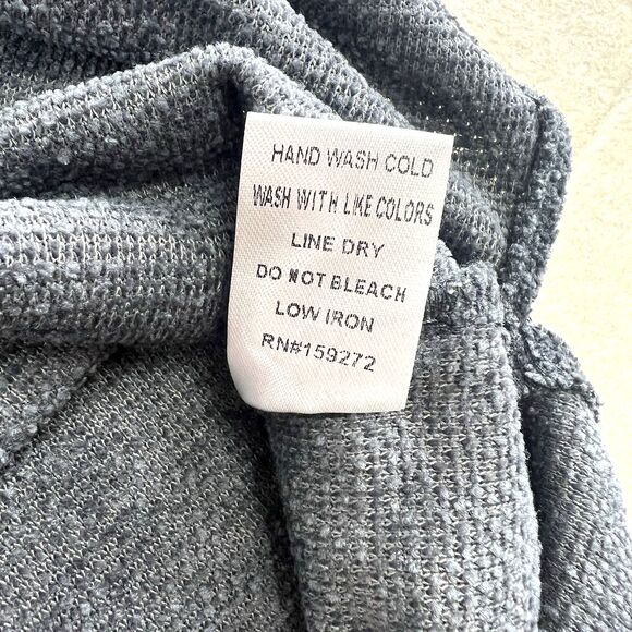 GIGIO USA Two Toned Gray Color-Block Turtleneck Sweater Bell Sleeves  Pockets M - Picture 15 of 16